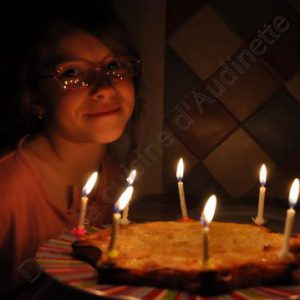 Flan aux pommes caramélisées pour les 8 ans de Léane