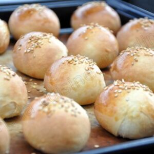 Petites navettes garnies pour buffet chic
